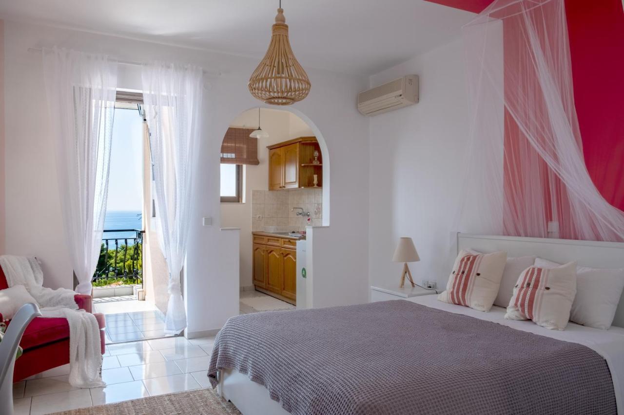 Agia Marina  Pefkides Aegina Boutique Apartments المظهر الخارجي الصورة