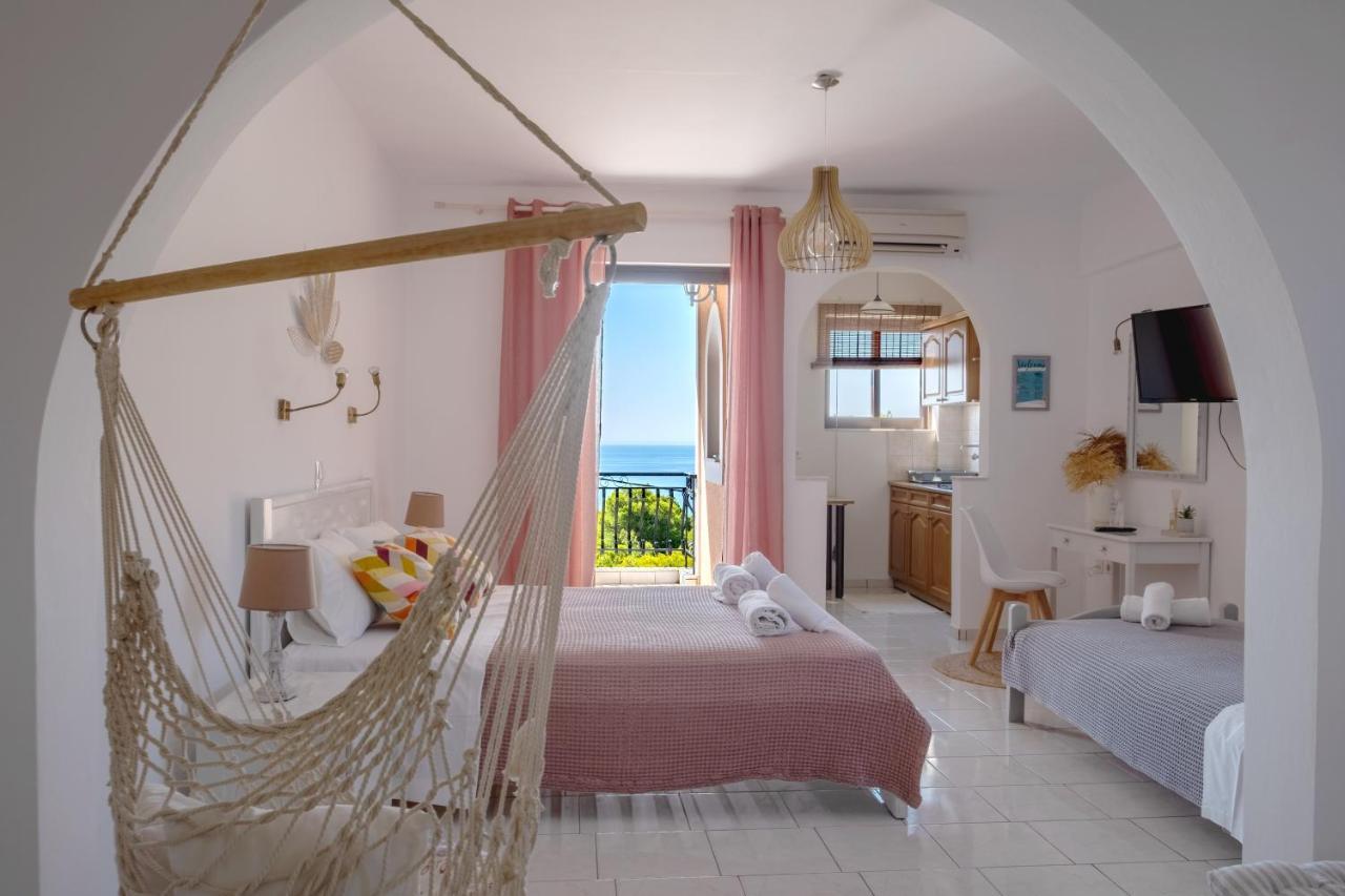 Agia Marina  Pefkides Aegina Boutique Apartments المظهر الخارجي الصورة