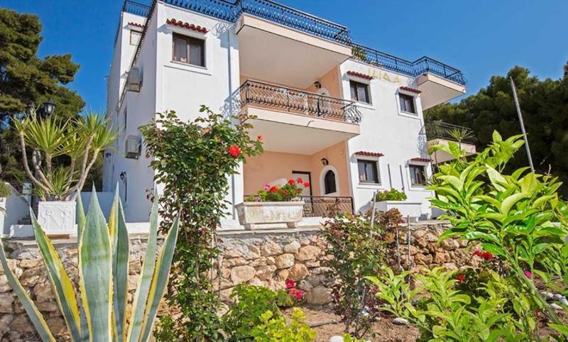 Agia Marina  Pefkides Aegina Boutique Apartments المظهر الخارجي الصورة